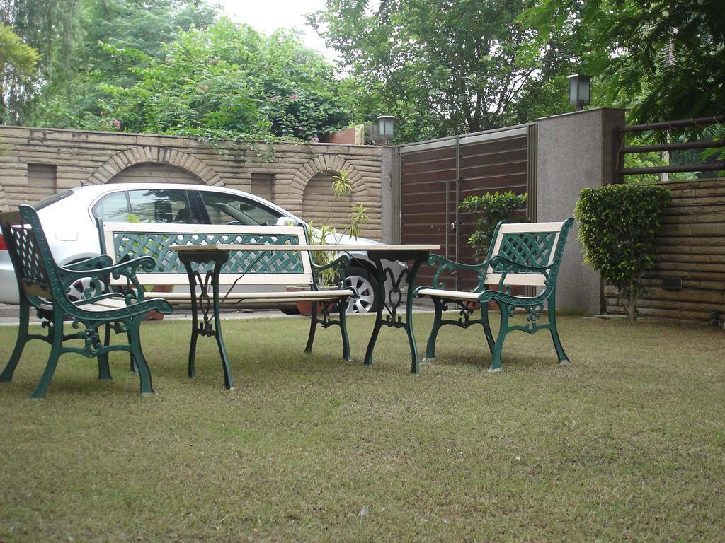 J's New Delhi