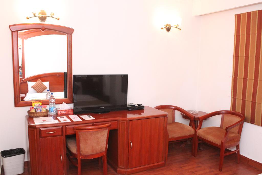 J's Hotel New Delhi
